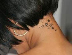 Tatuaggio sul collo