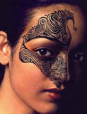 Tatuaggio Maori da donna