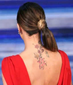 Tatuaggio sulla schiena di Belen