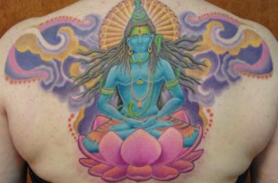 tatuaggio buddha fiore di loto e svastica