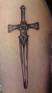 tatuaggio spada, gladio, scimitarra, katana 
