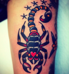 scorpione tatuaggio