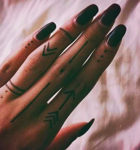 tatuaggi dita