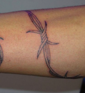 filo spinato tatuaggio