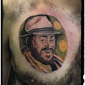 pavarotti tatuaggio