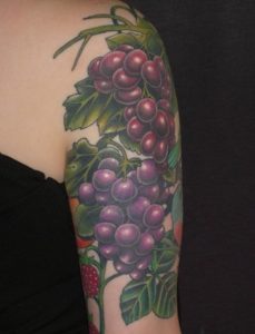 Tralci d'uva come tattoo: il significato